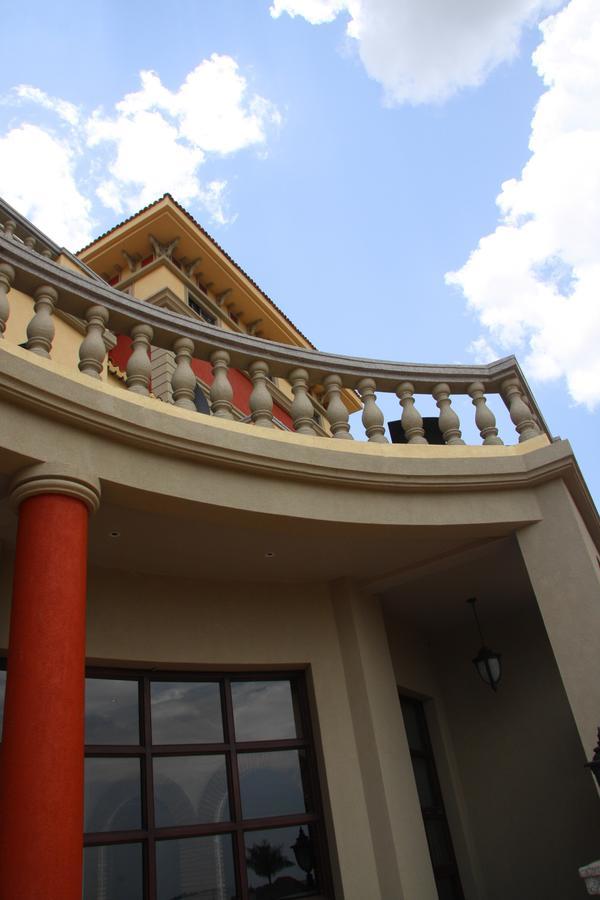 Lake Victoria Serena Golf Resort & Spa Kigo Номер фото